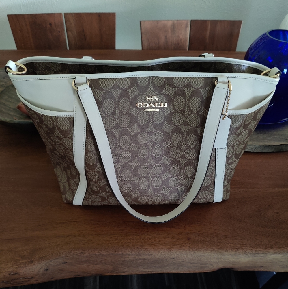 Gorgeous NWOT Coach Diaper Bag